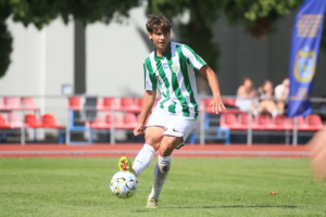 soccer_Karpaty19_vs_LivyyBereg_BOzHLuC.max-1024x745.format-webp